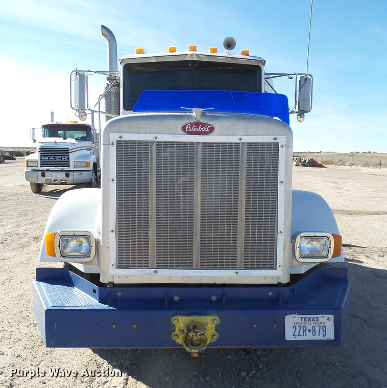 image for item BJ9800 2001 Peterbilt 378 semi truck