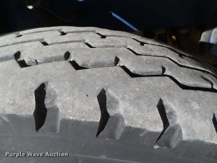 image for item BJ9800 2001 Peterbilt 378 semi truck