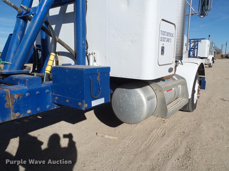 image for item BJ9800 2001 Peterbilt 378 semi truck