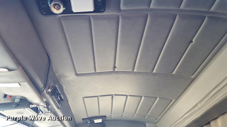 image for item BJ9801 2001 Peterbilt 378 semi truck