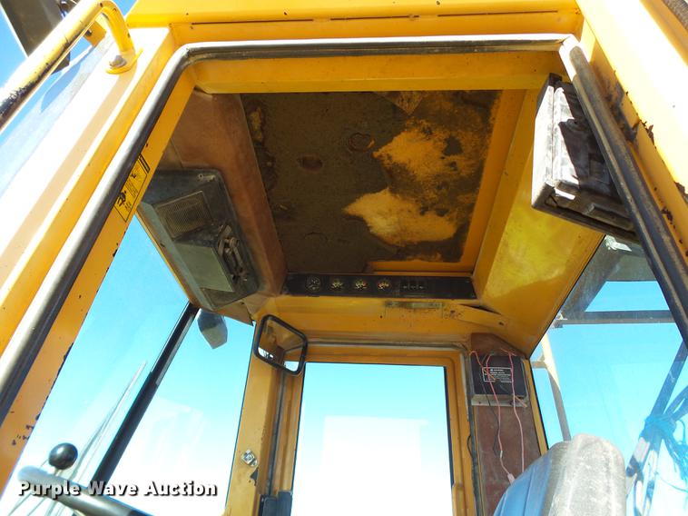 image for item BJ9803 1993 Case 921 wheel loader