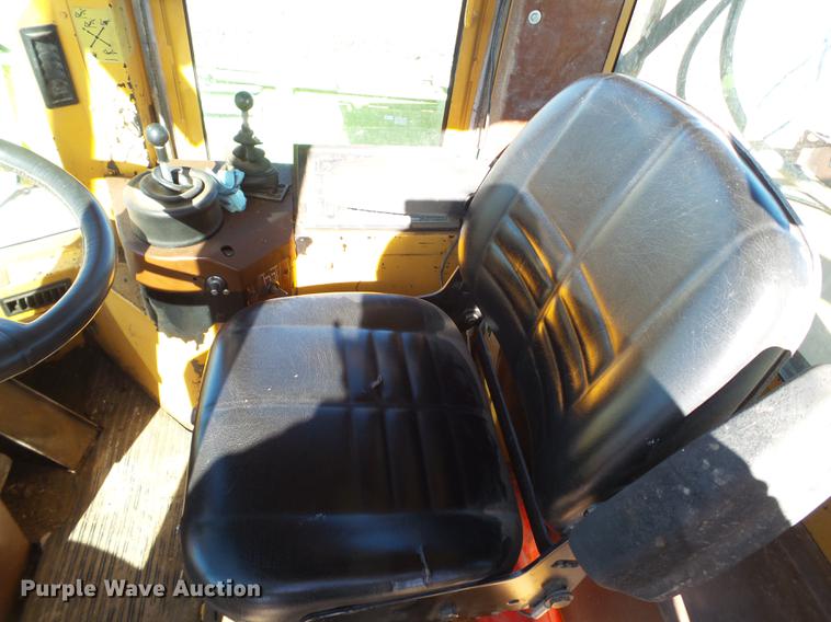 image for item BJ9803 1993 Case 921 wheel loader