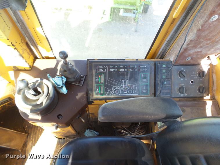 image for item BJ9803 1993 Case 921 wheel loader