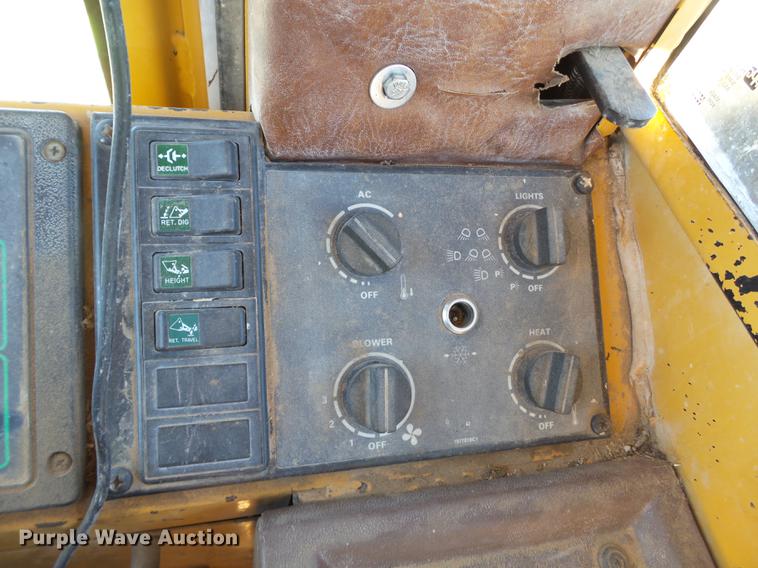 image for item BJ9803 1993 Case 921 wheel loader