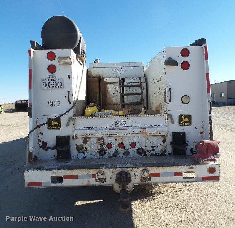 image for item BJ9804 1996 Mack CH613 service truck