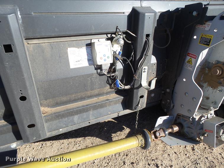 image for item BJ9814 2014 Drago N12 corn head