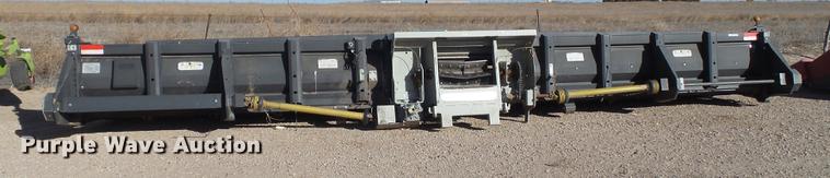 image for item BJ9815 2010 Drago N12 corn head