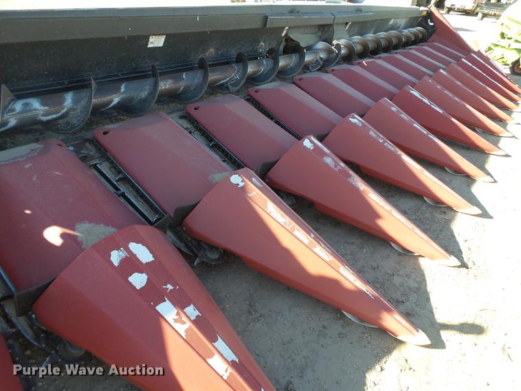 image for item BJ9815 2010 Drago N12 corn head