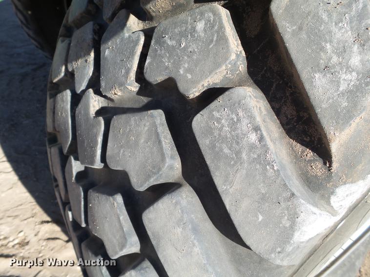 image for item BJ9816 2015 Krone Big M 420 self-propelled windrower