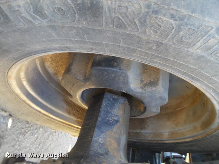 image for item BJ9817 2006 Case IH MX285 MFWD tractor