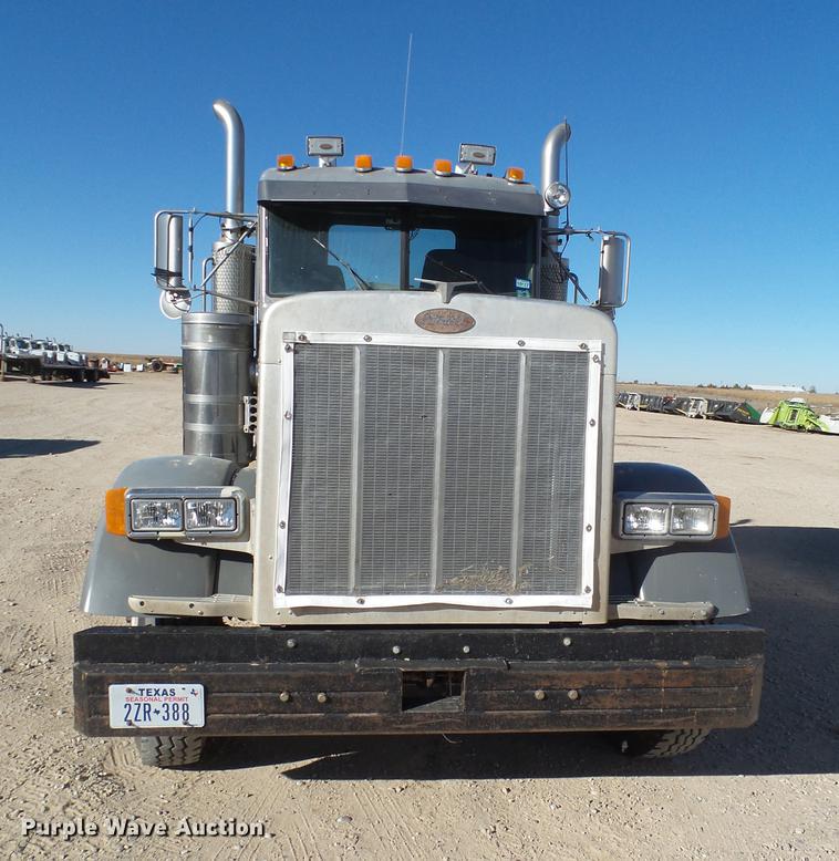 image for item BJ9820 1997 Peterbilt 379 semi truck