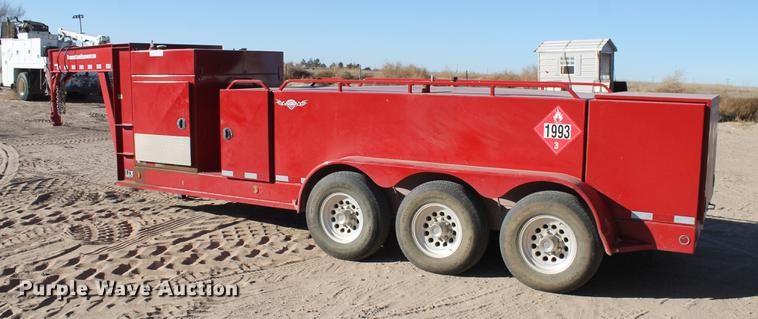 image for item BJ9827 2013 Thunder Creek service trailer