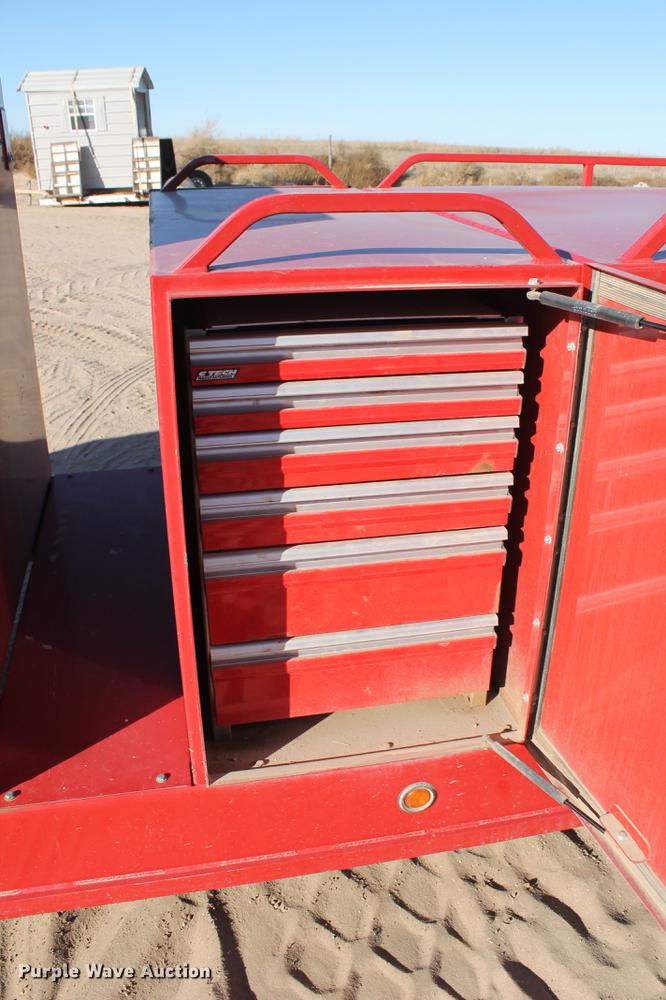 image for item BJ9827 2013 Thunder Creek service trailer