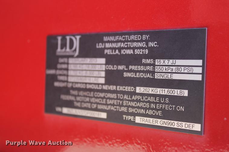 image for item BJ9827 2013 Thunder Creek service trailer