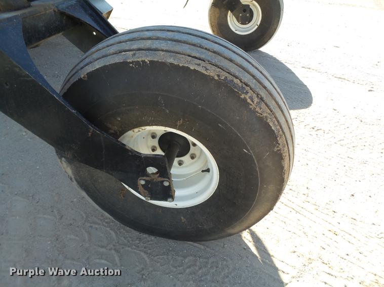 image for item BJ9828 2013 MacDon M205 self-propelled windrower