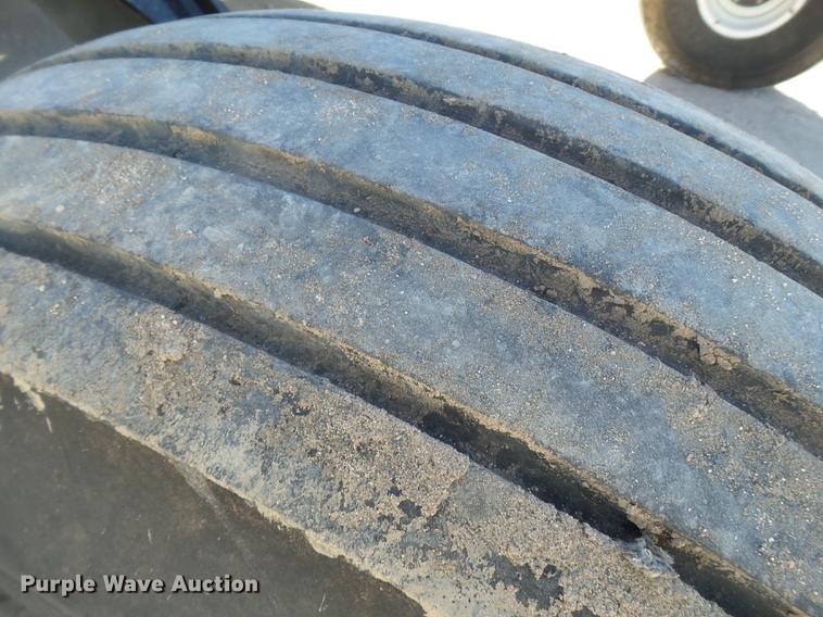 image for item BJ9828 2013 MacDon M205 self-propelled windrower