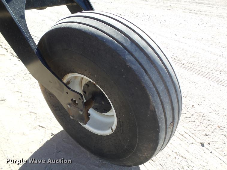 image for item BJ9828 2013 MacDon M205 self-propelled windrower