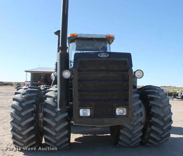 image for item BJ9829 1990 Ford 976 Versatile Designation 6 4WD tractor
