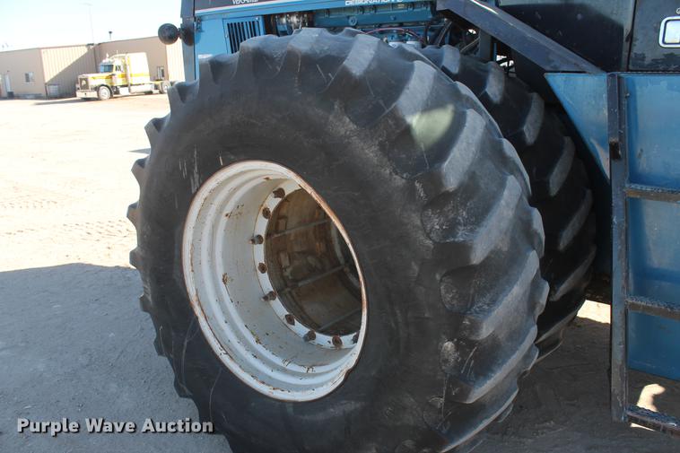 image for item BJ9829 1990 Ford 976 Versatile Designation 6 4WD tractor