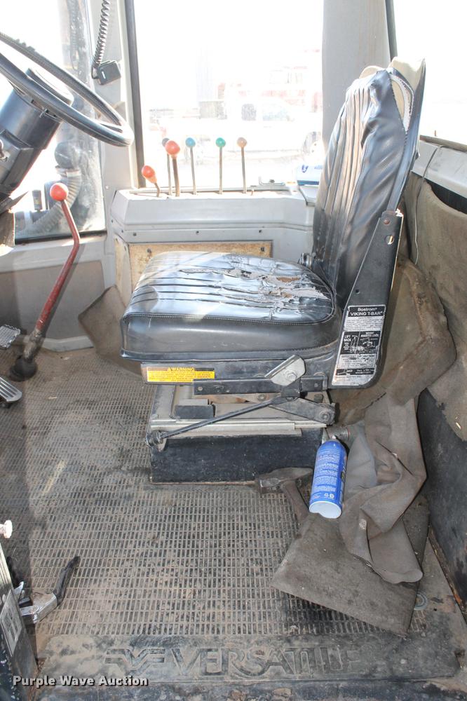 image for item BJ9829 1990 Ford 976 Versatile Designation 6 4WD tractor