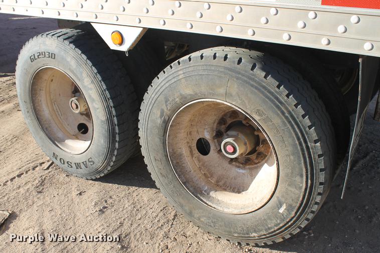 image for item BJ9832 2006 Aeroswint live bottom silage trailer