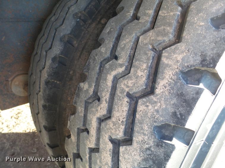 image for item BJ9833 2006 Aeroswint HPF15 live bottom silage trailer