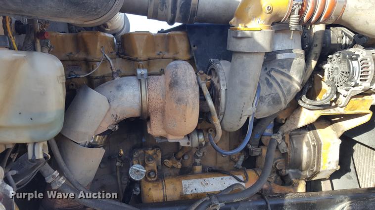 image for item BJ9834 1998 Peterbilt 378 semi truck