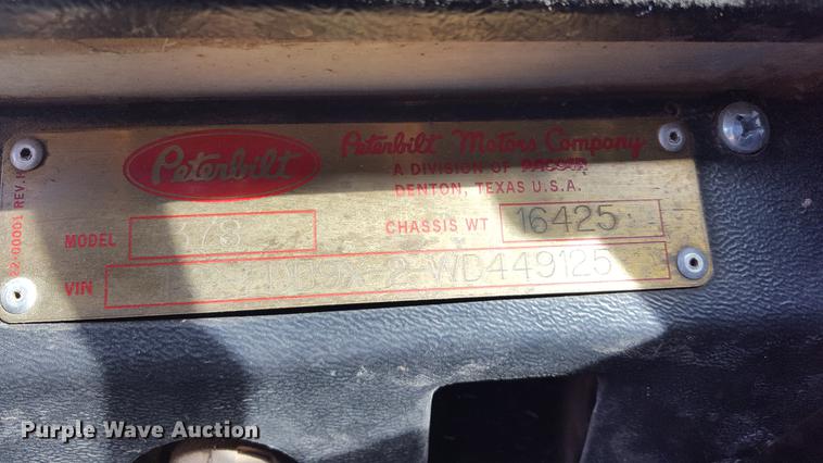 image for item BJ9834 1998 Peterbilt 378 semi truck