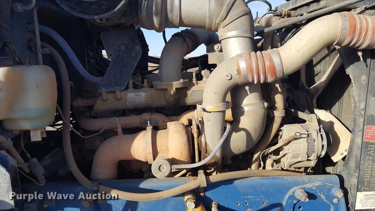 image for item BJ9835 1995 Peterbilt 378 semi truck