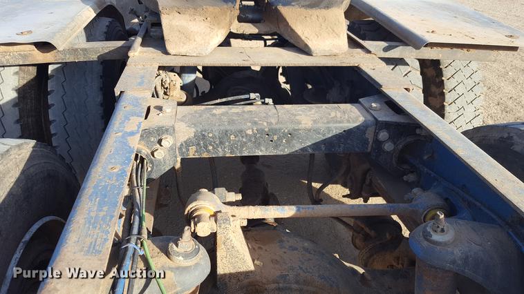 image for item BJ9835 1995 Peterbilt 378 semi truck