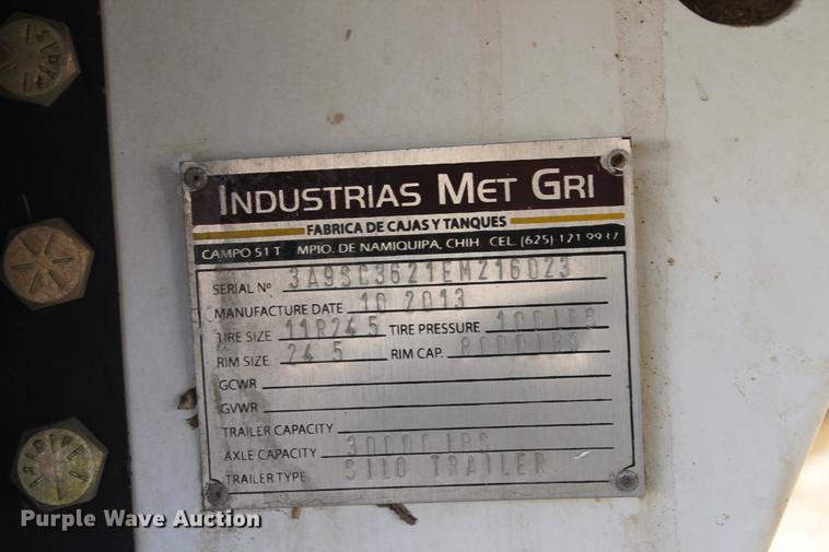 image for item BJ9840 2014 Mas live bottom silage trailer