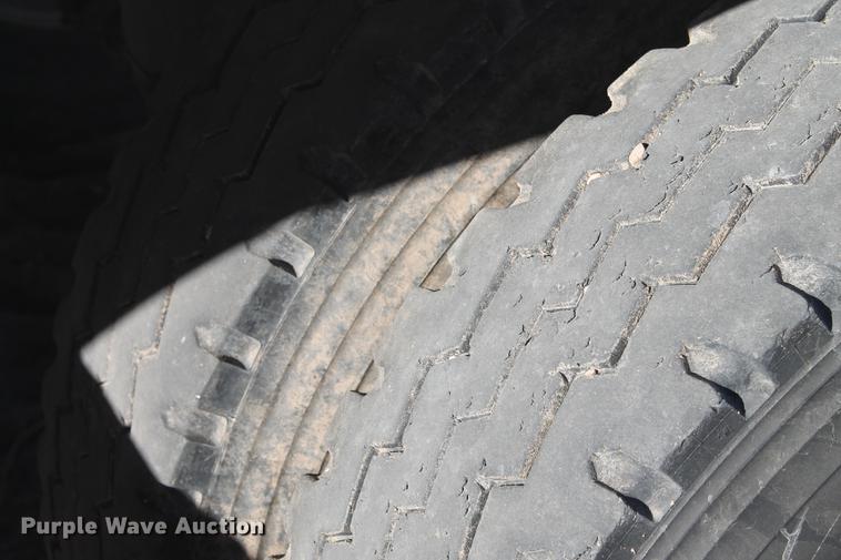 image for item BJ9841 2014 Mas live bottom silage trailer