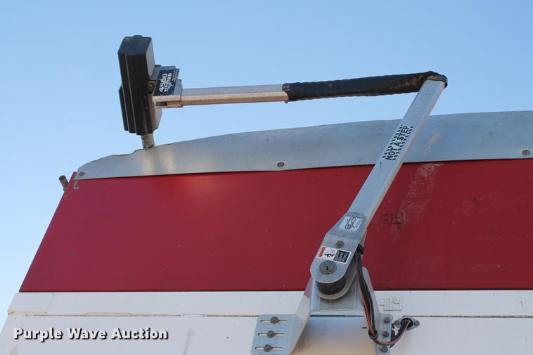 image for item BJ9841 2014 Mas live bottom silage trailer