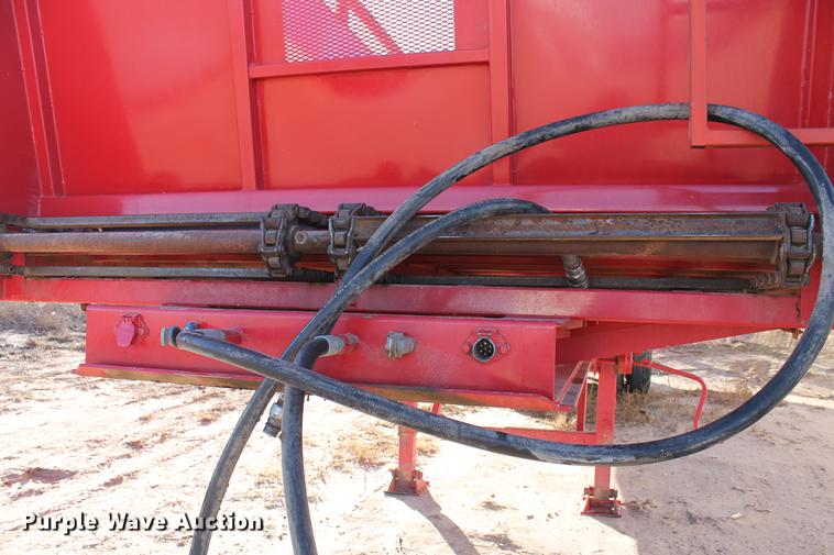 image for item BJ9842 2015 RTR Silage Master live bottom silage trailer