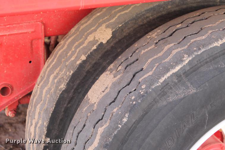 image for item BJ9842 2015 RTR Silage Master live bottom silage trailer