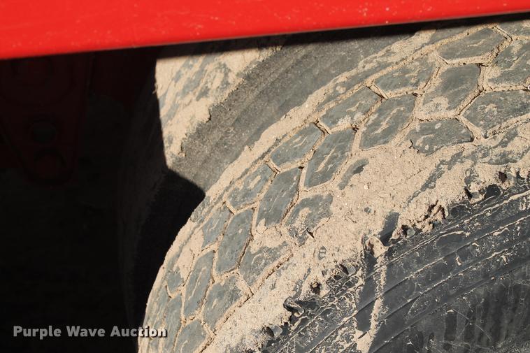 image for item BJ9842 2015 RTR Silage Master live bottom silage trailer