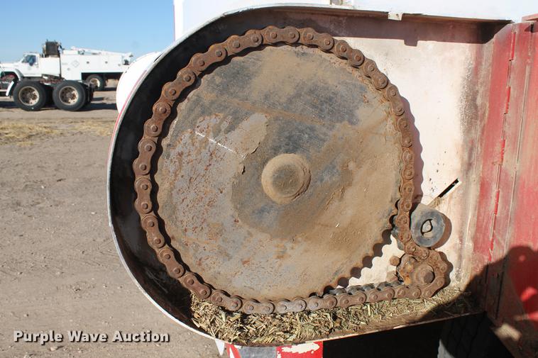 image for item BJ9843 2016 Mas live bottom silage trailer