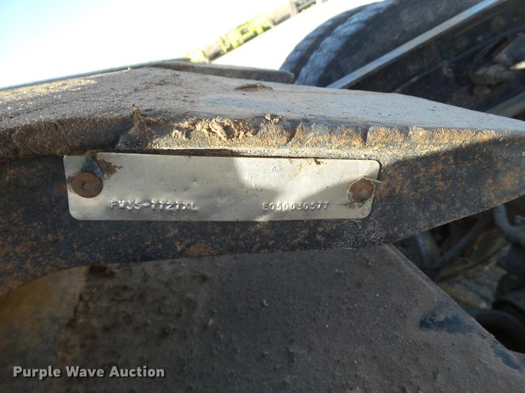 image for item BJ9845 2004 Western Star 4900 semi truck