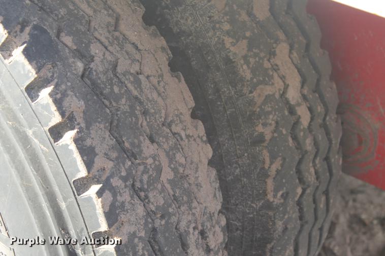 image for item BJ9846 2014 Mas live bottom silage trailer