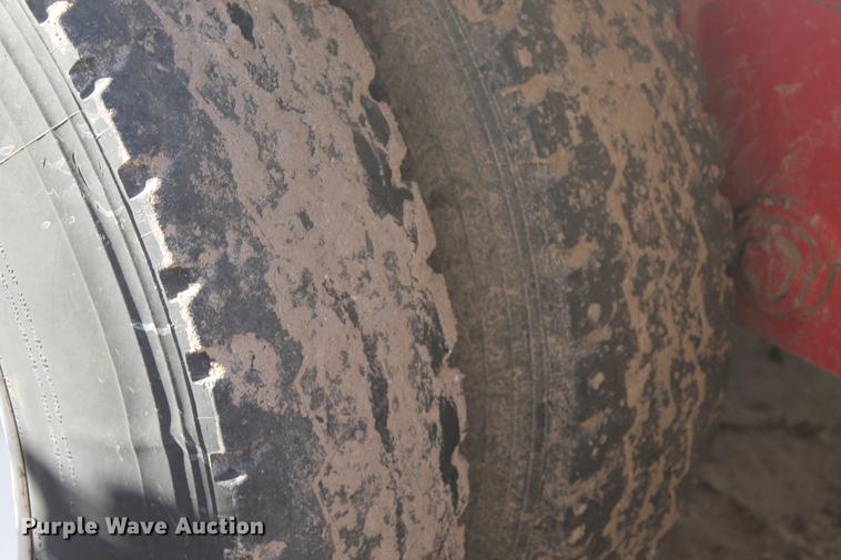 image for item BJ9846 2014 Mas live bottom silage trailer