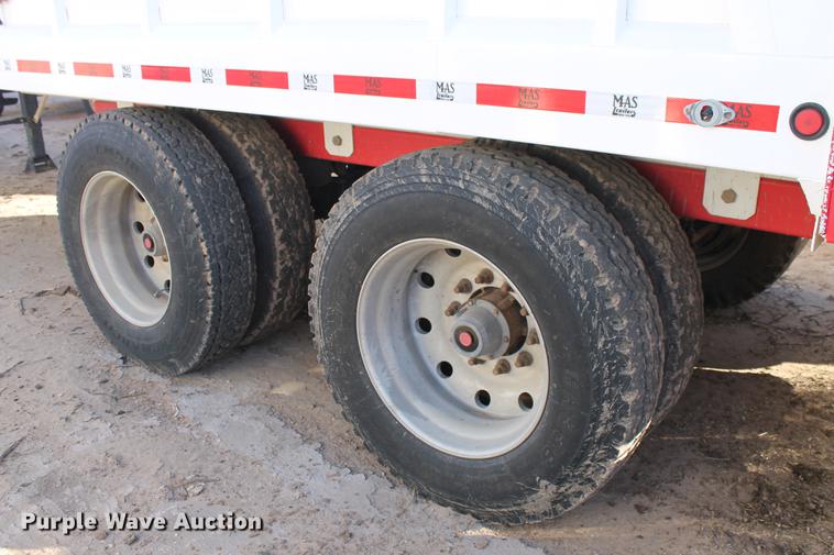 image for item BJ9846 2014 Mas live bottom silage trailer