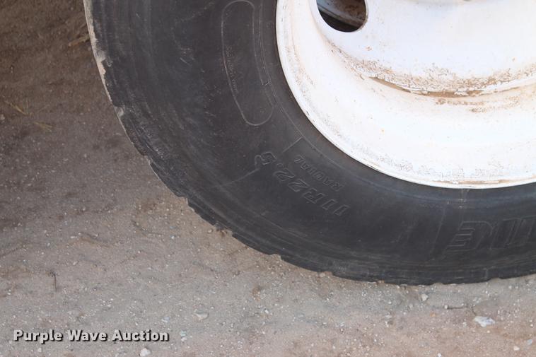 image for item BJ9847 2015 RTR Silage Master live bottom silage trailer