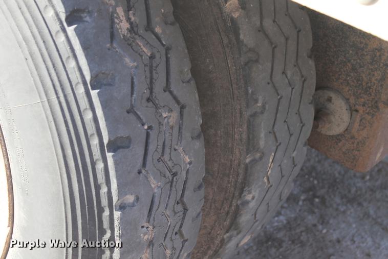 image for item BJ9848 2007 Aeroswint live bottom silage trailer