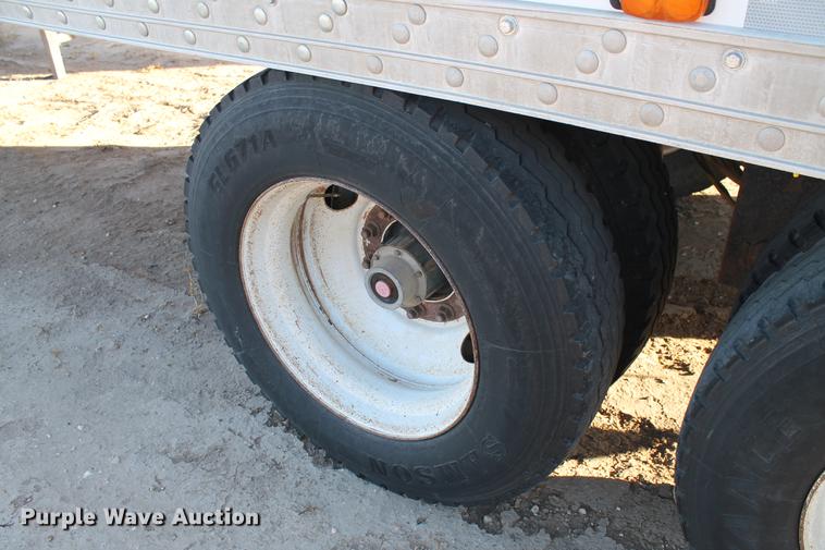 image for item BJ9848 2007 Aeroswint live bottom silage trailer