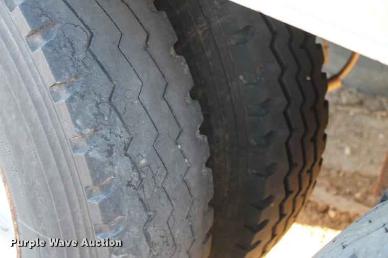 image for item BJ9848 2007 Aeroswint live bottom silage trailer