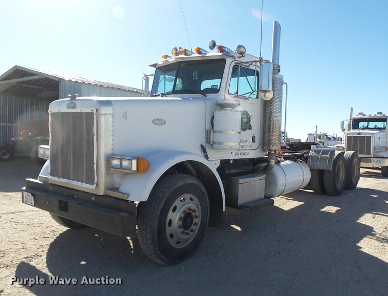 image for item EI9506 1998 Peterbilt 378 semi truck