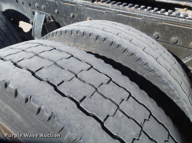 image for item EI9506 1998 Peterbilt 378 semi truck