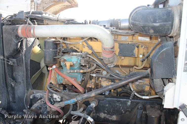 image for item EI9506 1998 Peterbilt 378 semi truck