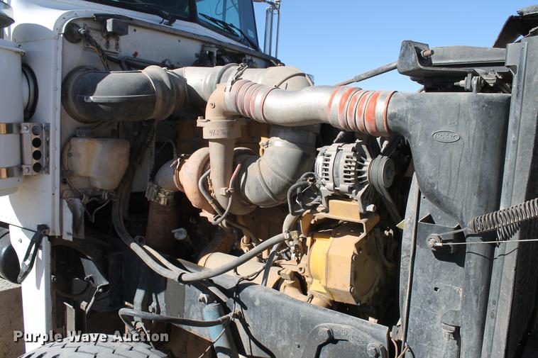 image for item EI9506 1998 Peterbilt 378 semi truck