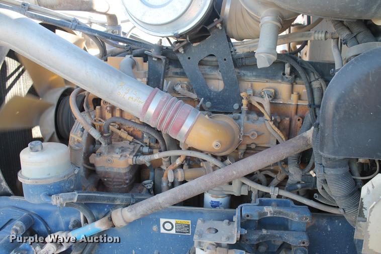 image for item EI9515 2006 Peterbilt 378 semi truck